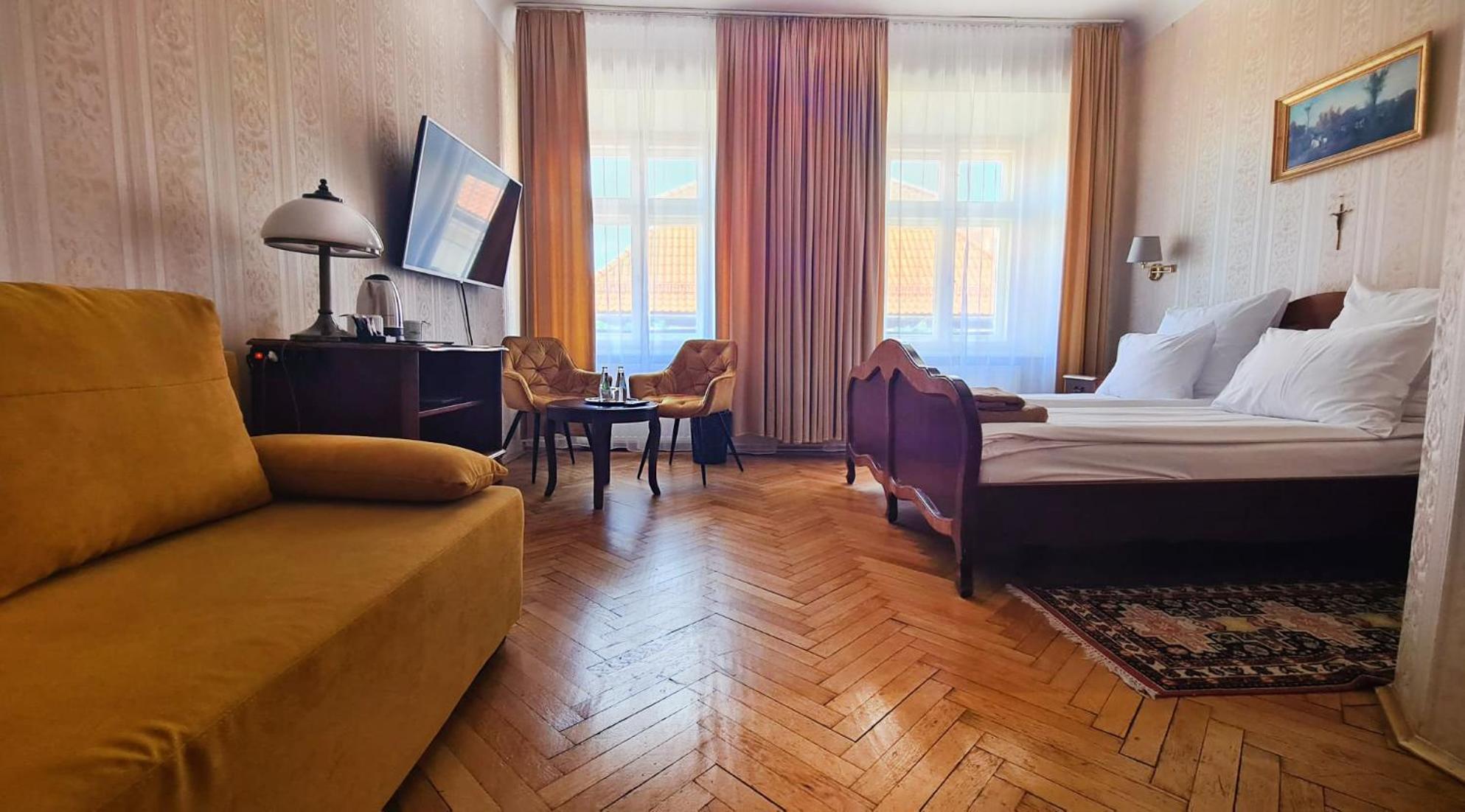 Basic Triple Room